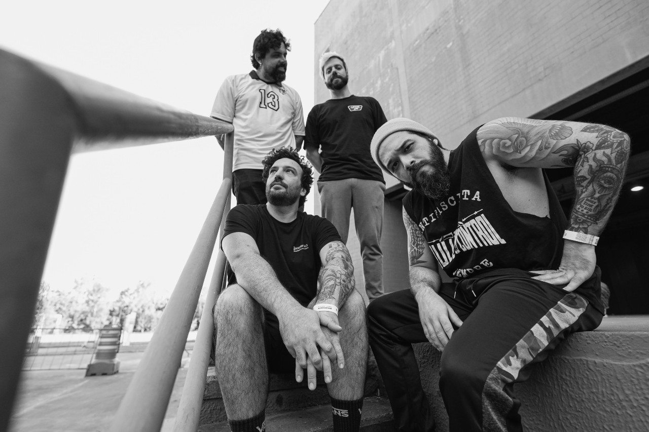 De Fortaleza para o mundo: Backdrop Falls lança novo clipe e single “Choose to Fight”  