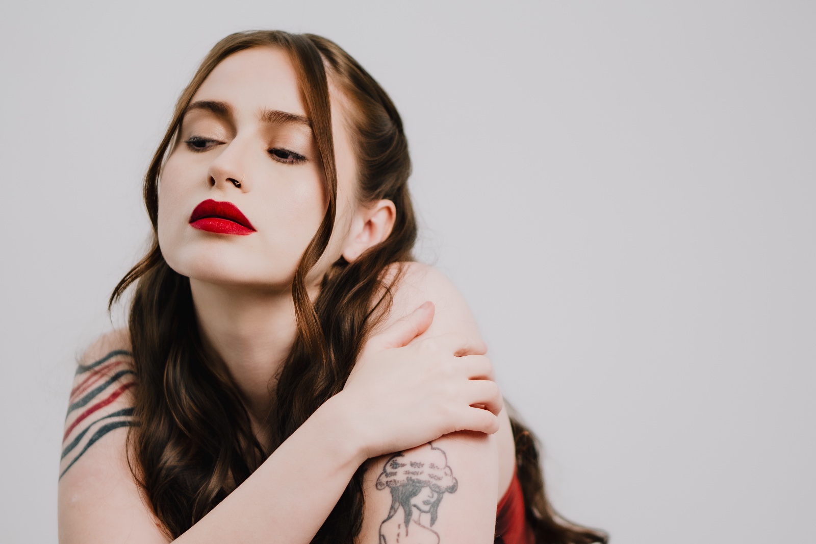 Carolina Severo lança “Depois de Mim”, single autoral que une pop e brasilidade em clima leve 