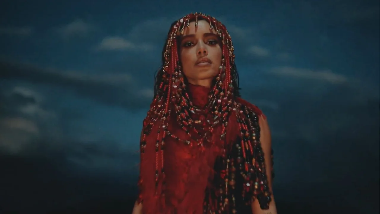 Anitta revela teaser de “Choka Choka”, parceria com Shakira