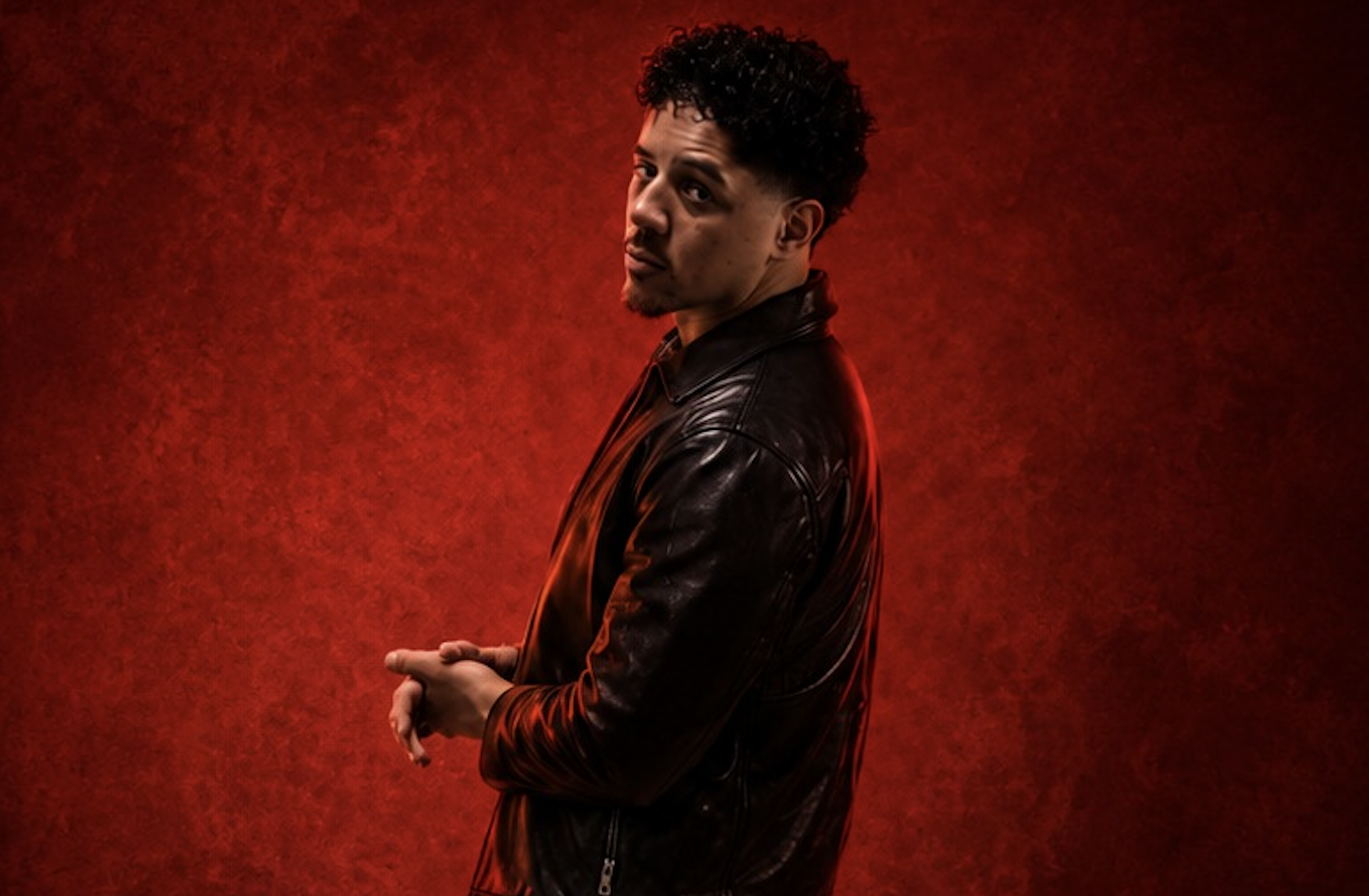 Muzzike apresenta o disco “PAZZ&KAOZZ”: conheça faixa a faixa do projeto